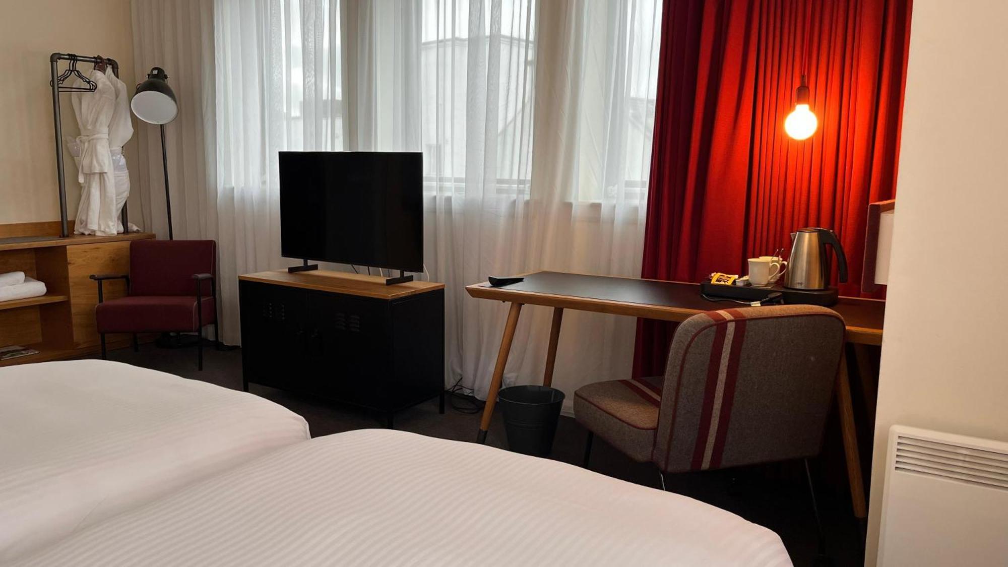 B&B Hotel Инвернесс Экстерьер фото