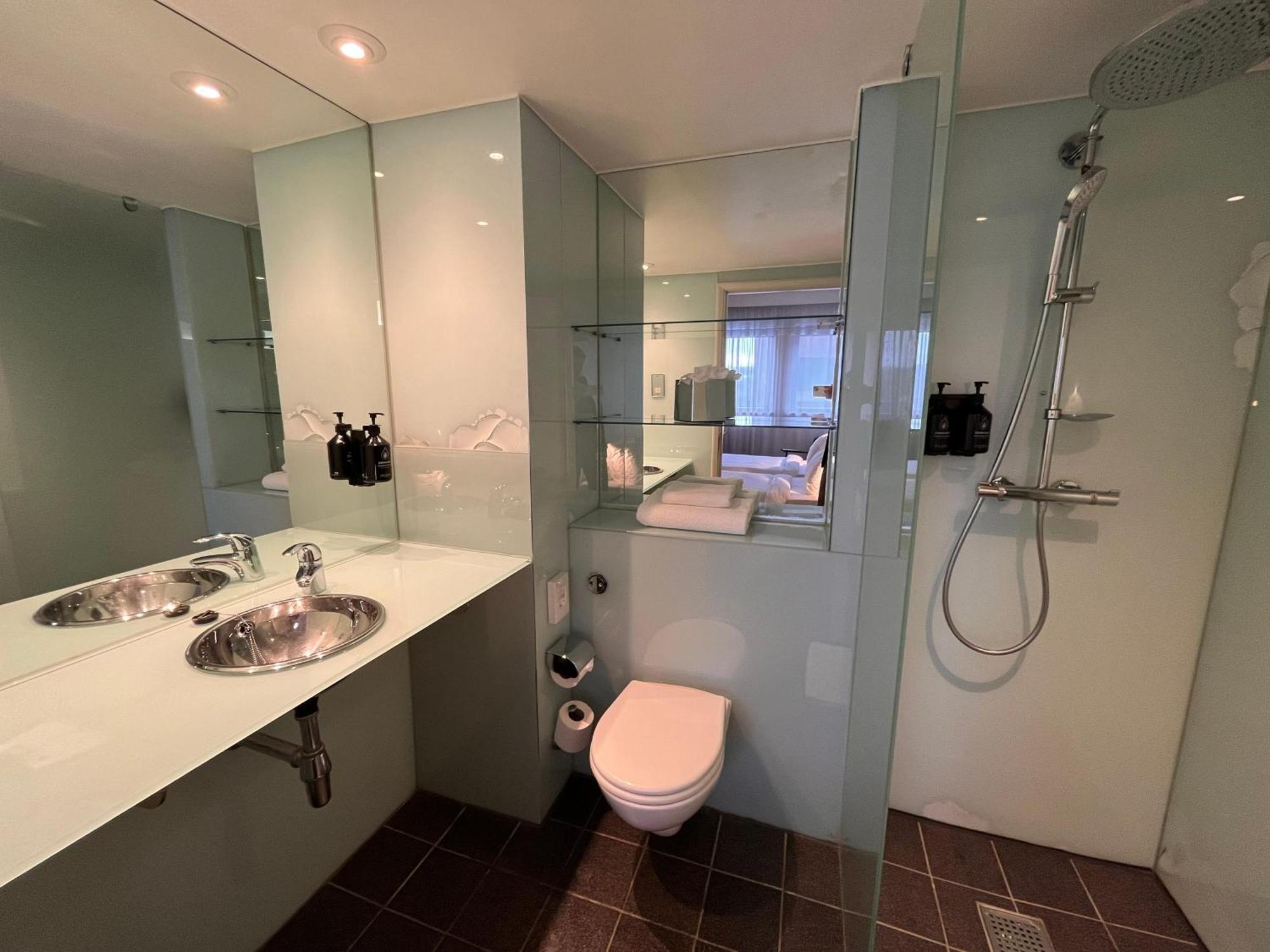 B&B Hotel Инвернесс Экстерьер фото